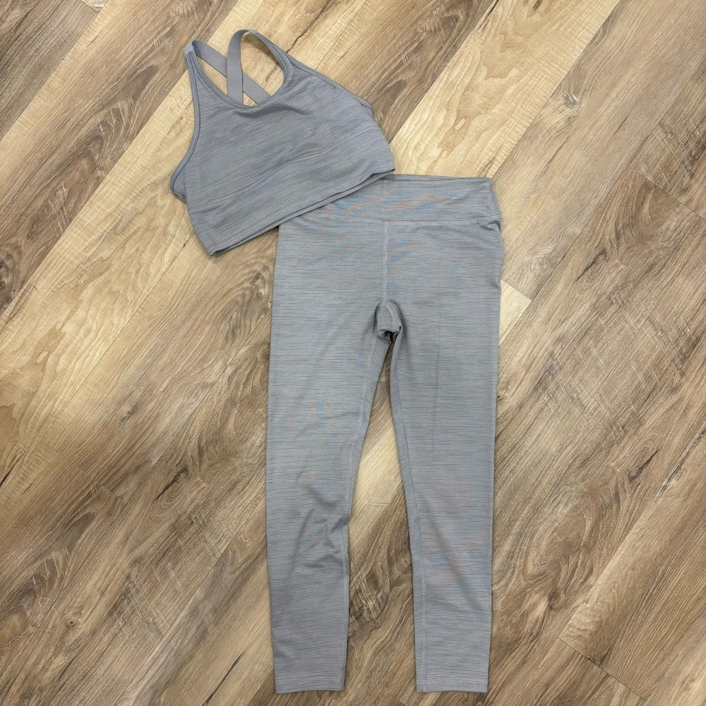 Scorpio Sol matching leggings and sports bra size 10/12